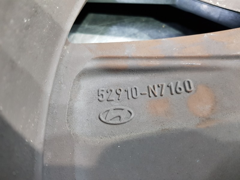 Recambio de juego llantas para hyundai tucson klass referencia OEM IAM 52910N7160  