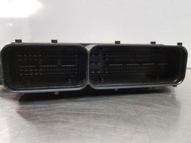 Recambio de centralita motor uce para skoda superb combi (3t5) active referencia OEM IAM 03L906018JB 0281017413 