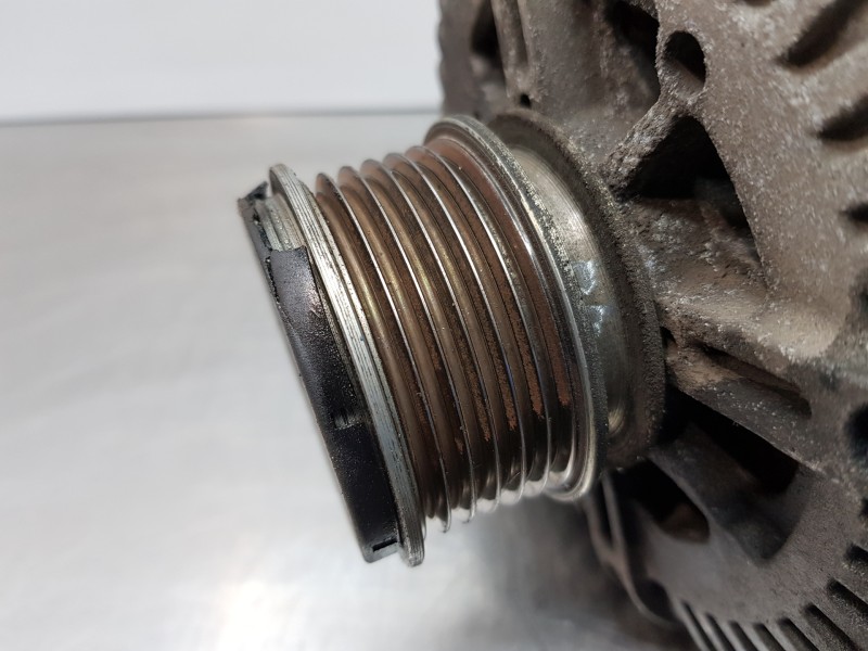 Recambio de alternador para skoda superb combi (3t5) active referencia OEM IAM 021903026L TG17C019  Recambio de alternador para skoda superb combi (3t5) active referencia OEM IAM 021903026L TG17C019