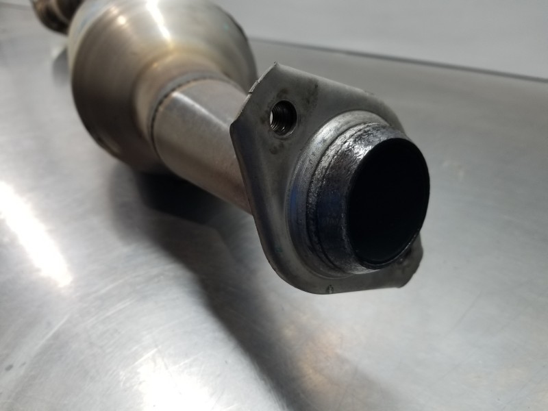 Recambio de catalizador para toyota corolla touring sports (e21) hybrid referencia OEM IAM 174100TD30 174100TJ20 