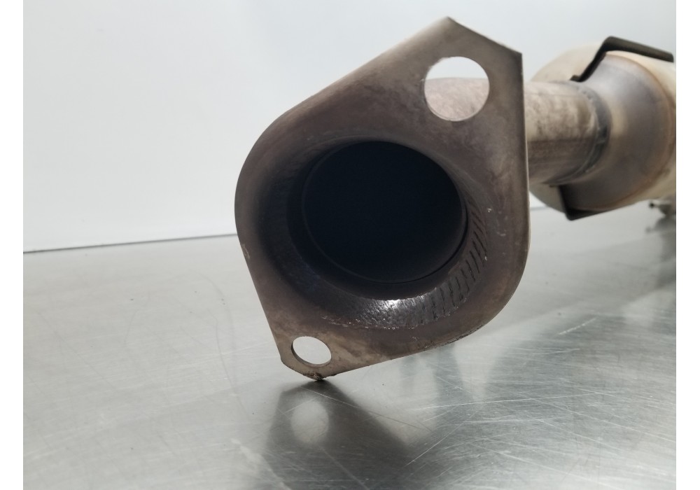 Recambio de catalizador para toyota corolla touring sports (e21) hybrid referencia OEM IAM 174100TD30 174100TJ20 