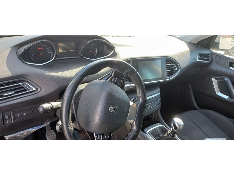 peugeot 308 sw del año 2015
