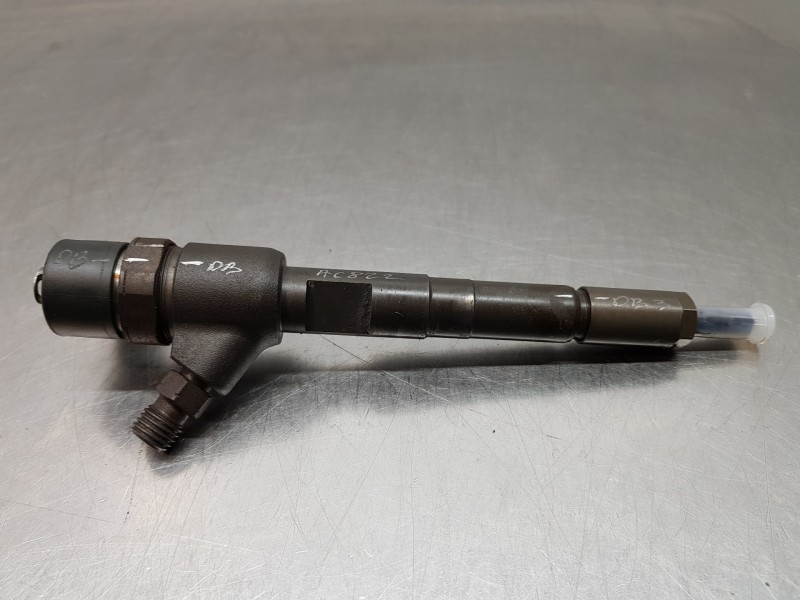 Recambio de inyector para fiat fiorino básico referencia OEM IAM 0445110083   Recambio de inyector para fiat fiorino básico referencia OEM IAM 0445110083