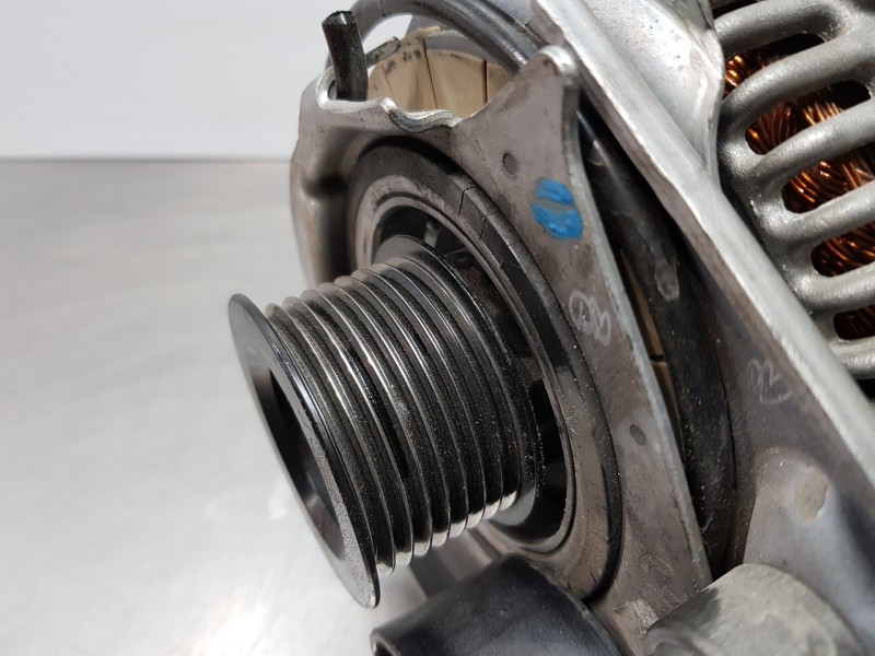 Recambio de alternador para bmw serie x3 (g01) xdrive20d referencia OEM IAM 12318490538 8490538 0127823040