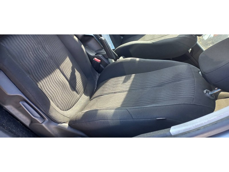 peugeot 308 sw del año 2015