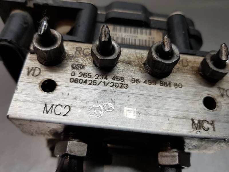 Recambio de abs para peugeot 307 cc (s2) básico referencia OEM IAM 9649988180 0265234458 9658299680