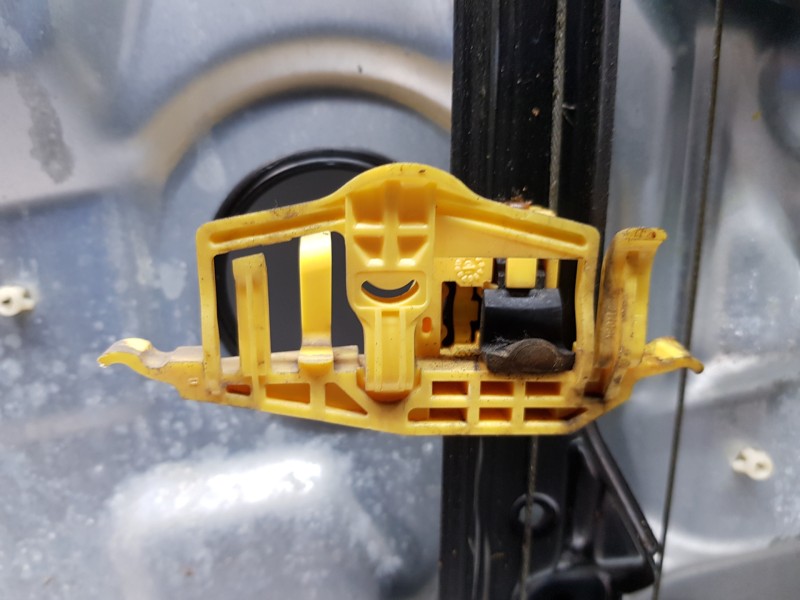 Recambio de elevalunas delantero izquierdo para lancia musa (184) 1.9 jtd platino referencia OEM IAM 71734870 00517348720 468412