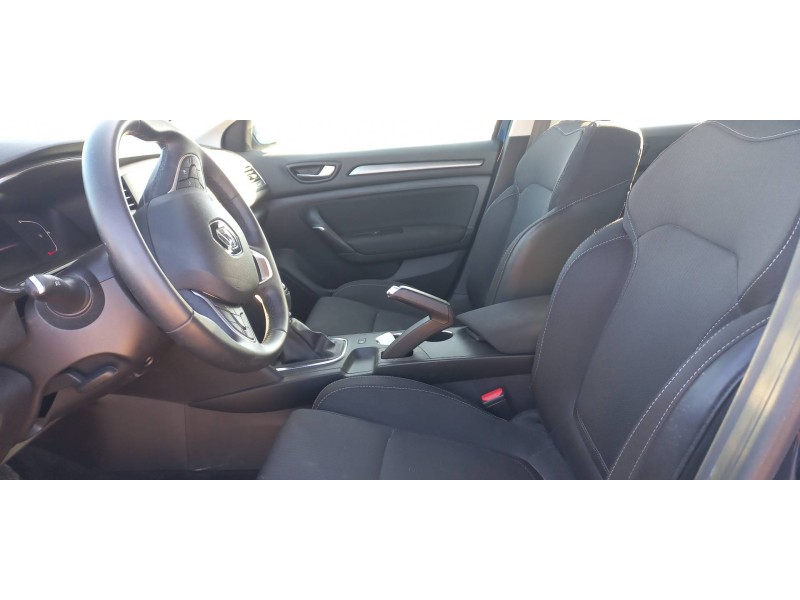 renault megane iv berlina 5p del año 2018