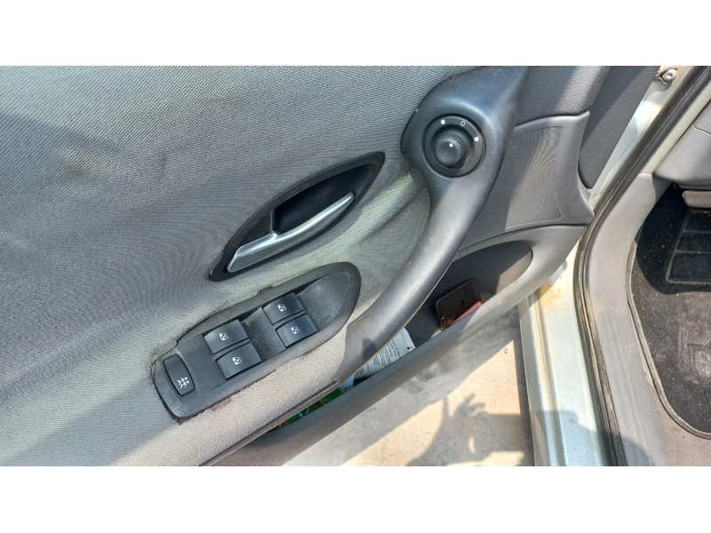 renault laguna ii (bg0) del año 2003