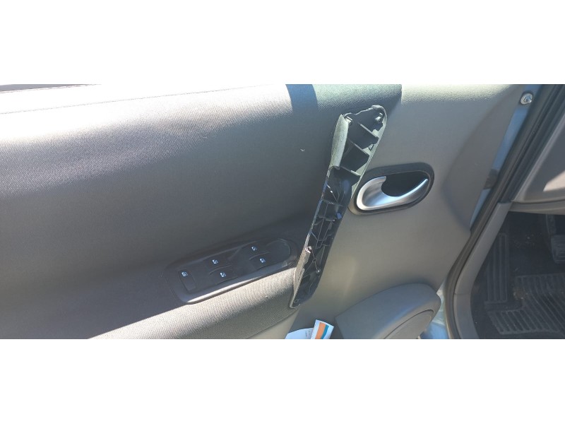 renault scenic ii del año 2005