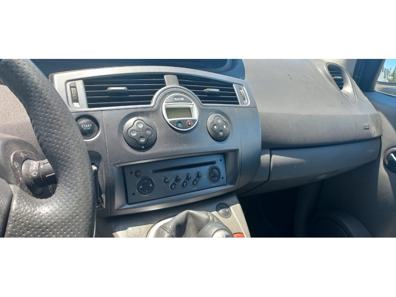 renault scenic ii del año 2005