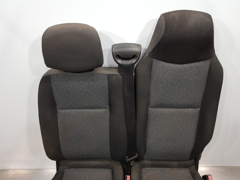Recambio de asiento delantero derecho para opel movano b pritsche/kipper/koffer pritsche referencia OEM IAM 93197868  