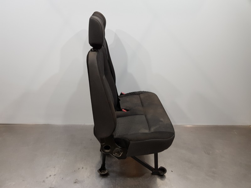 Recambio de asiento delantero derecho para opel movano b pritsche/kipper/koffer pritsche referencia OEM IAM 93197868  