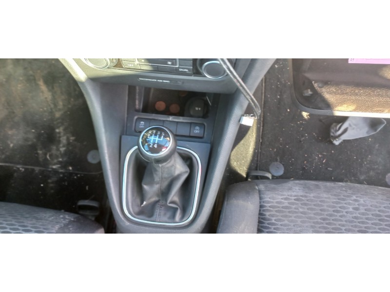 volkswagen golf vi (5k1) del año 2011