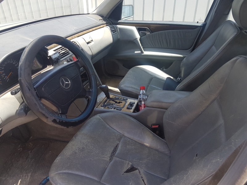 mercedes clase e (w210) berlina diesel del año 1999