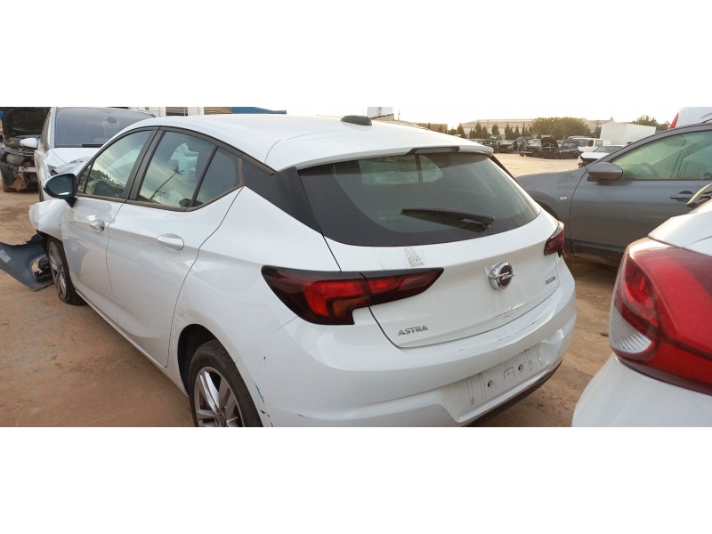 opel astra k lim. 5türig del año 2017