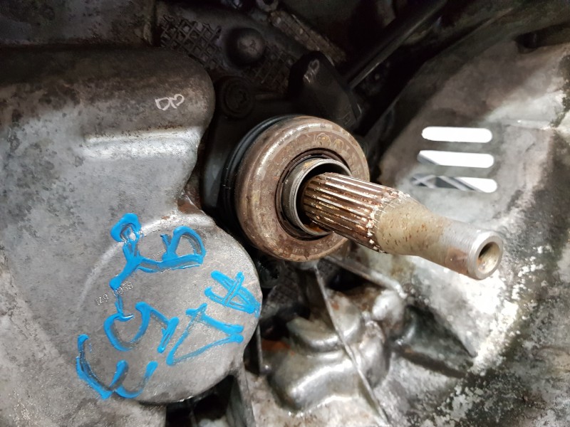 Recambio de caja cambios para peugeot 5008 active referencia OEM IAM 20MB37  