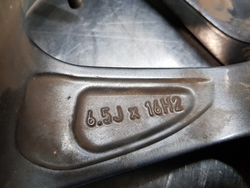 Recambio de llanta para hyundai i30 (pd) style referencia OEM IAM 52910G4200  