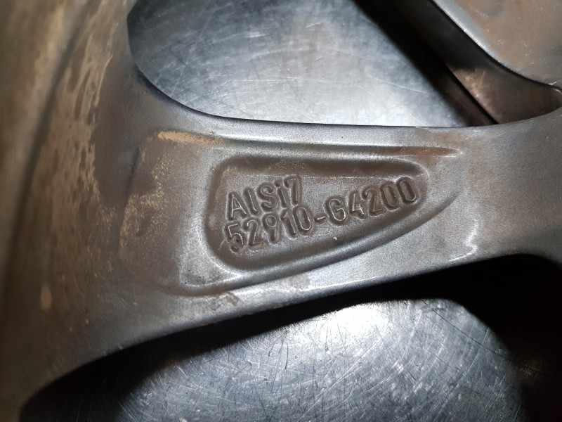 Recambio de llanta para hyundai i30 (pd) style referencia OEM IAM 52910G4200  