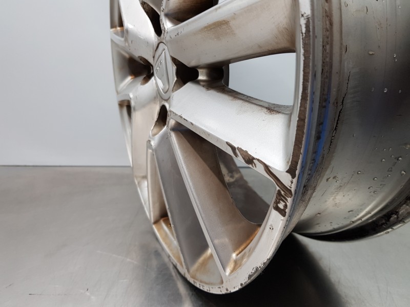 Recambio de llanta para dacia lodgy comfort referencia OEM IAM 403002441R 403007550R  Recambio de llanta para dacia lodgy comfort referencia OEM IAM 403002441R 403007550R