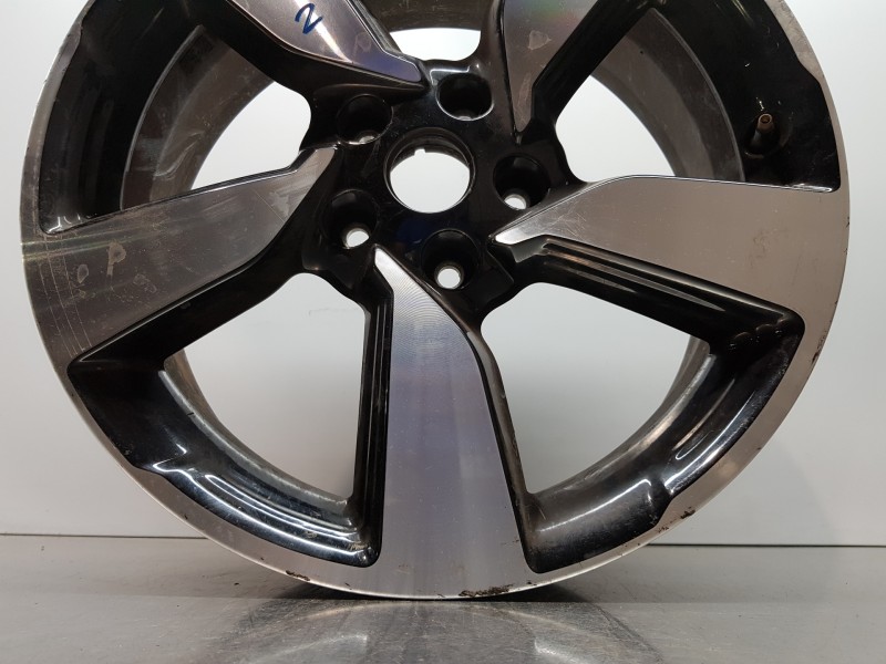 Recambio de llanta para nissan qashqai (j11) vision referencia OEM IAM D0C004EA8A  