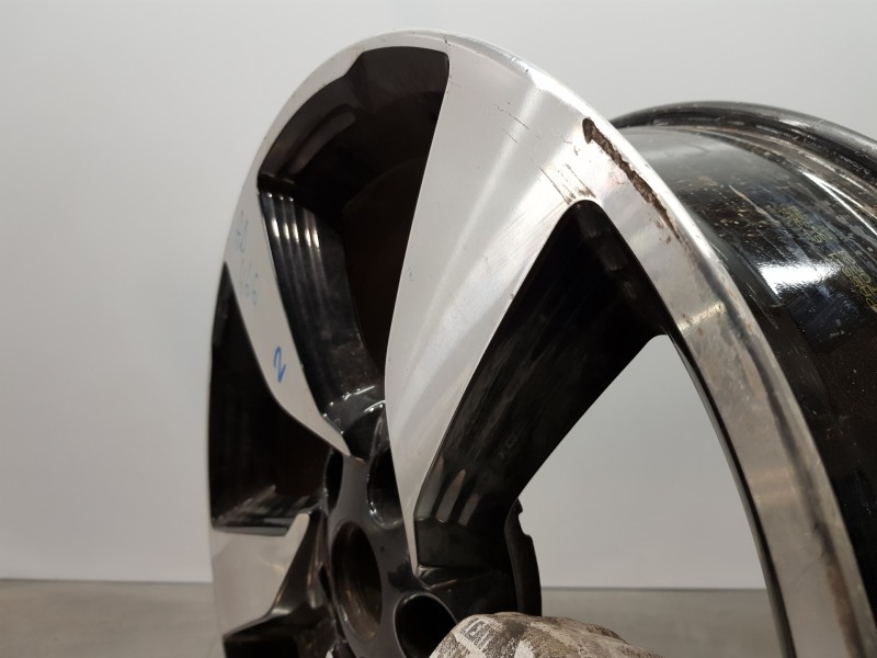 Recambio de llanta para nissan qashqai (j11) vision referencia OEM IAM D0C004EA8A  