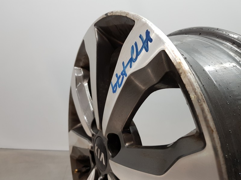 Recambio de llanta para kia stonic (ybcuv) concept referencia OEM IAM 52910H870   Recambio de llanta para kia stonic (ybcuv) concept referencia OEM IAM 52910H870