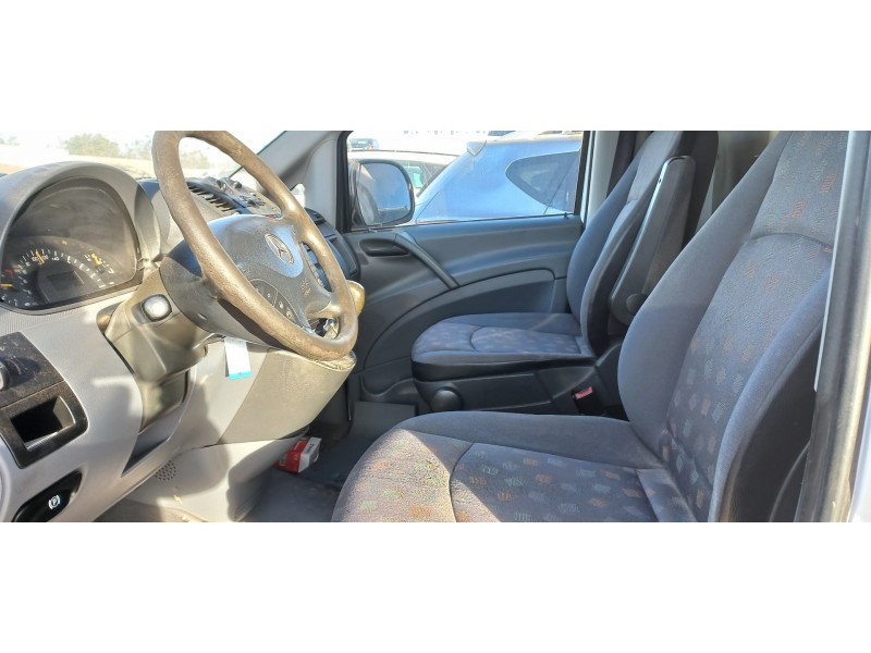 mercedes vito caja cerrada 6.03  del año 2006