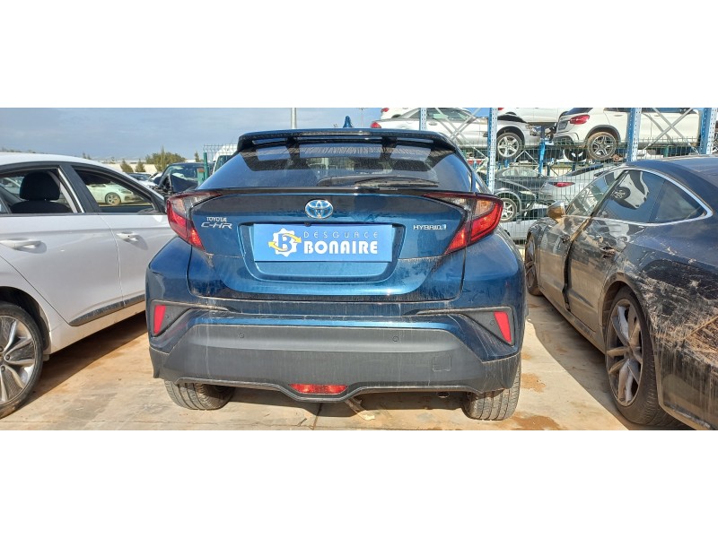 toyota c-hr del año 2023