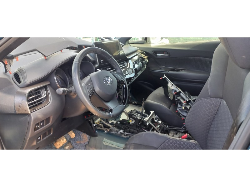 toyota c-hr del año 2023