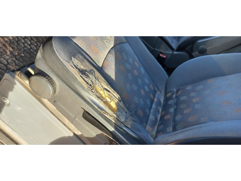 mercedes vito caja cerrada 6.03  del año 2006