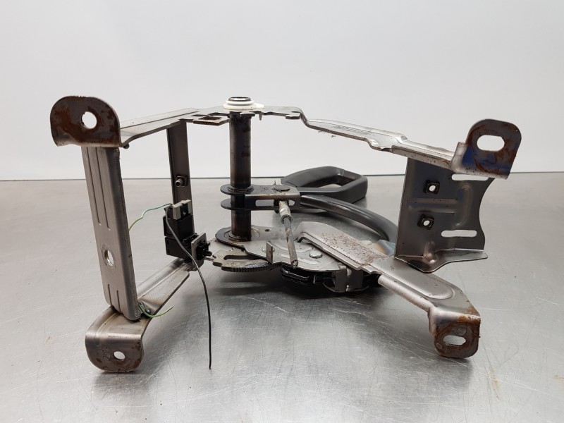 Recambio de palanca freno de mano para chevrolet captiva 2.0 vcdi ls referencia OEM IAM 20766704   Recambio de palanca freno de mano para chevrolet captiva 2.0 vcdi ls referencia OEM IAM 20766704