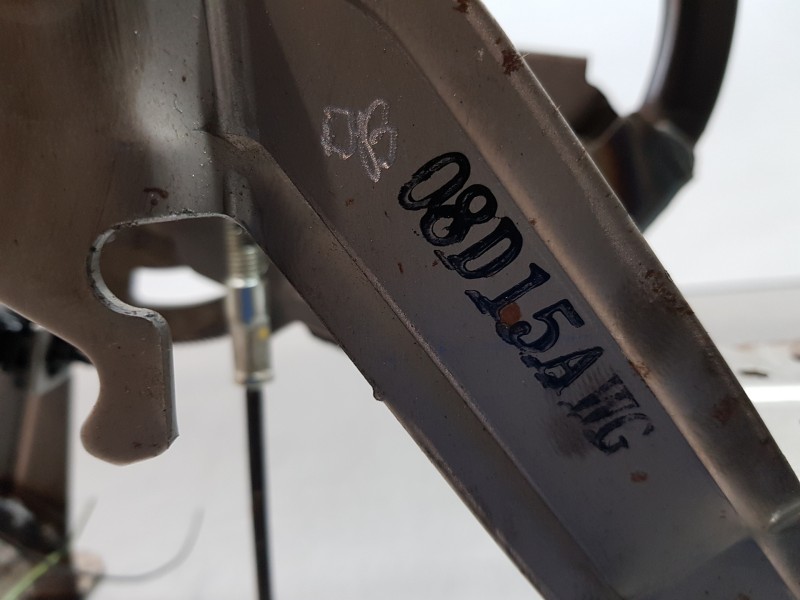 Recambio de palanca freno de mano para chevrolet captiva 2.0 vcdi ls referencia OEM IAM 20766704   Recambio de palanca freno de mano para chevrolet captiva 2.0 vcdi ls referencia OEM IAM 20766704