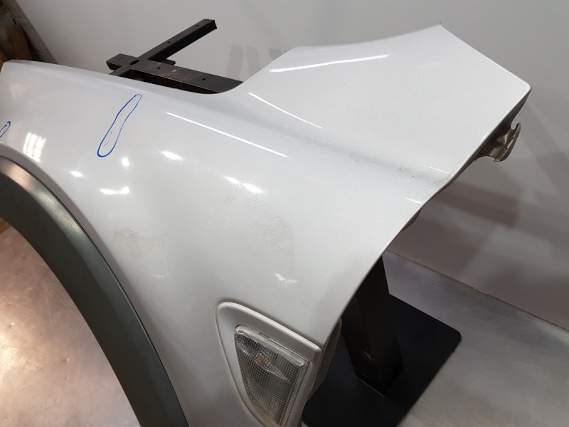 Recambio de aleta delantera izquierda para chevrolet captiva 2.0 vcdi ls referencia OEM IAM 96624392  