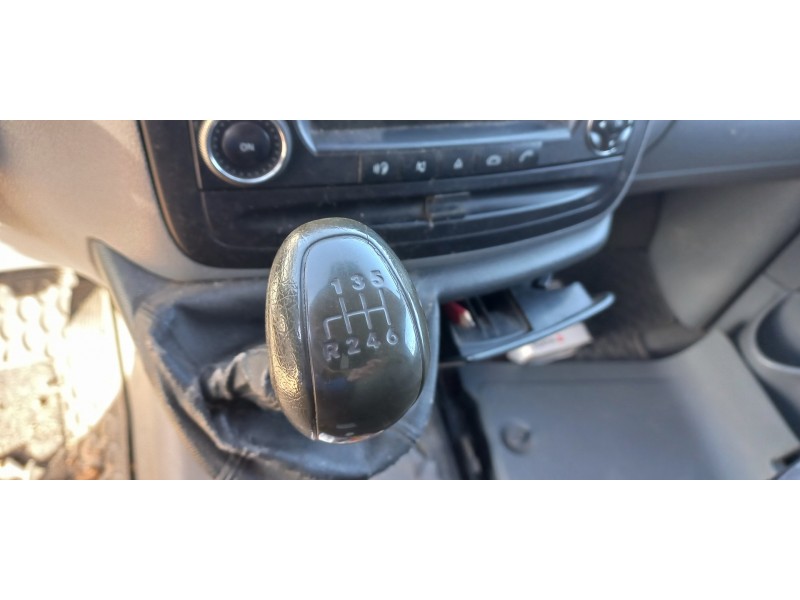 mercedes vito caja cerrada 6.03  del año 2006