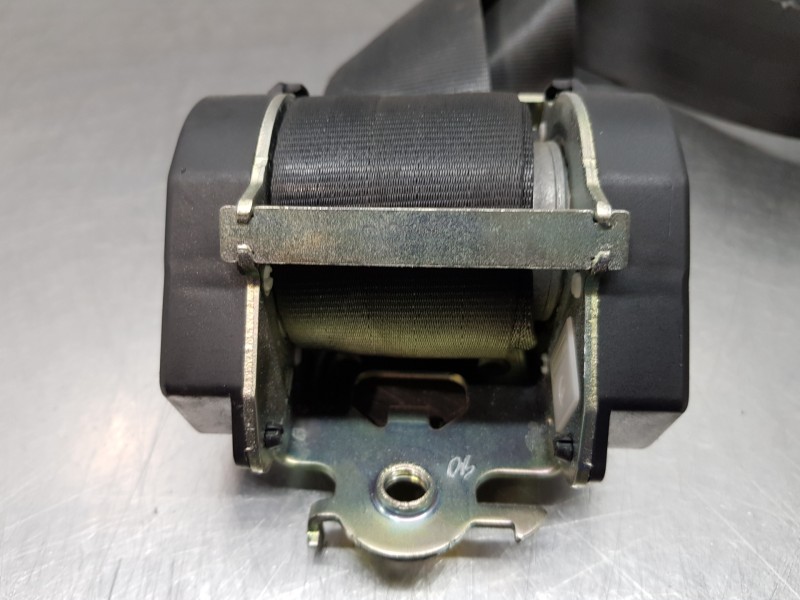 Recambio de cinturon seguridad delantero derecho para opel movano b pritsche/kipper/koffer pritsche referencia OEM IAM 868840019