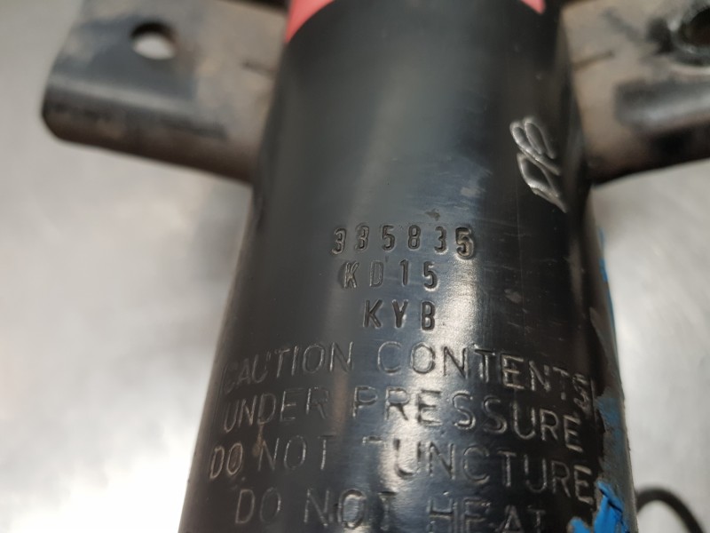 Recambio de amortiguador delantero izquierdo para opel movano b pritsche/kipper/koffer pritsche referencia OEM IAM 95522575  