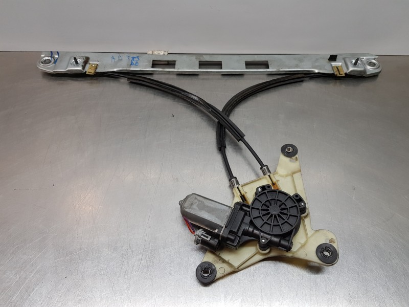 Recambio de elevalunas delantero derecho para opel movano b pritsche/kipper/koffer pritsche referencia OEM IAM 93167946  