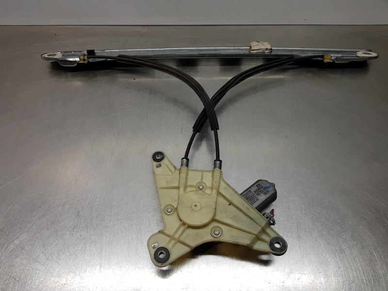 Recambio de elevalunas delantero derecho para opel movano b pritsche/kipper/koffer pritsche referencia OEM IAM 93167946  