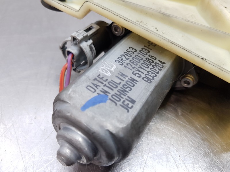 Recambio de elevalunas delantero derecho para opel movano b pritsche/kipper/koffer pritsche referencia OEM IAM 93167946  