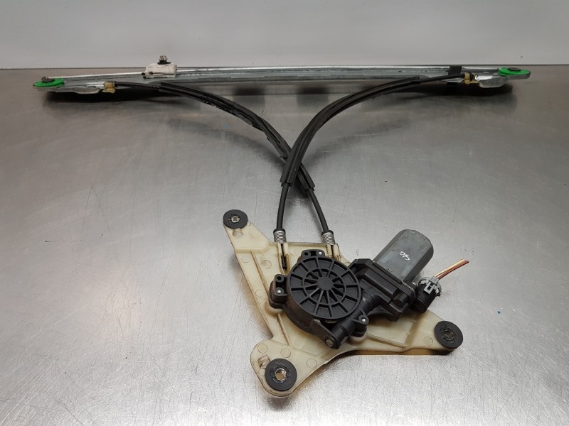 Recambio de elevalunas delantero izquierdo para opel movano b pritsche/kipper/koffer pritsche referencia OEM IAM 93167945  