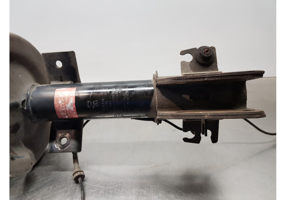 Recambio de amortiguador delantero derecho para opel movano b pritsche/kipper/koffer pritsche referencia OEM IAM 95522575  