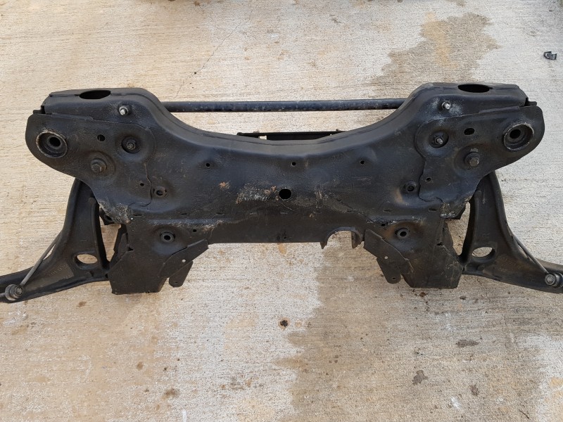 Recambio de puente delantero para opel movano b pritsche/kipper/koffer pritsche referencia OEM IAM 95518213  