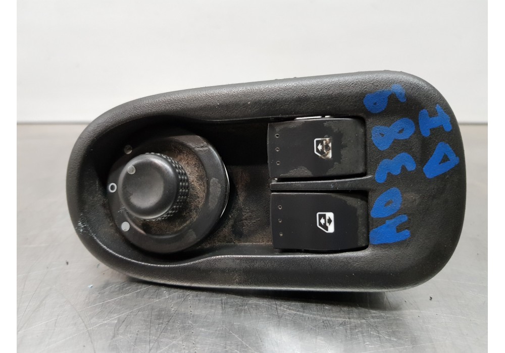 Recambio de mando elevalunas delantero izquierdo para opel movano b pritsche/kipper/koffer pritsche referencia OEM IAM 93858398 