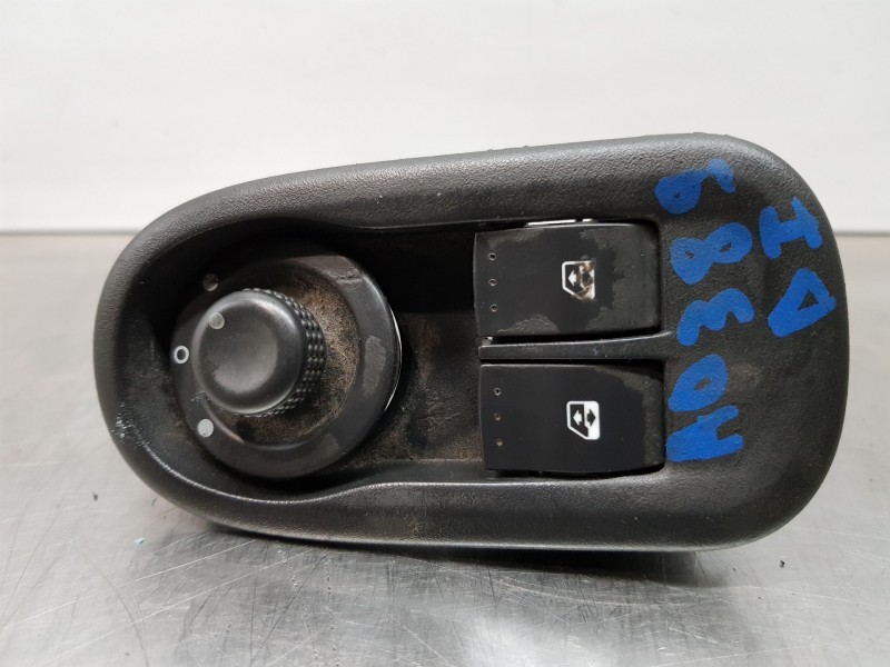 Recambio de mando elevalunas delantero izquierdo para opel movano b pritsche/kipper/koffer pritsche referencia OEM IAM 93858398 