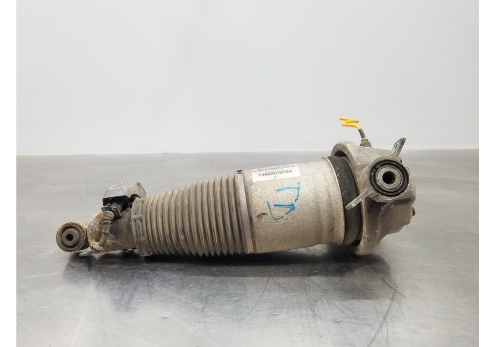 Recambio de amortiguador trasero derecho para porsche cayenne (typ 9pa) básico referencia OEM IAM 95533303422 95533303421 7L5512