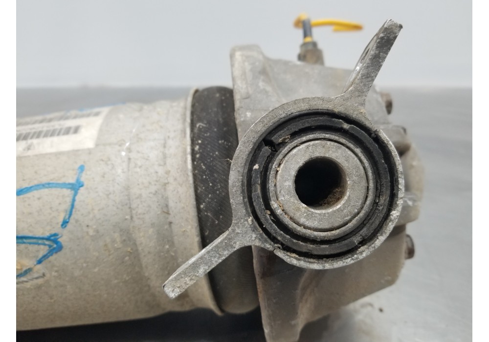 Recambio de amortiguador trasero derecho para porsche cayenne (typ 9pa) básico referencia OEM IAM 95533303422 95533303421 7L5512