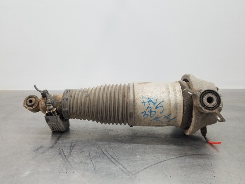 Recambio de amortiguador trasero izquierdo para porsche cayenne (typ 9pa) básico referencia OEM IAM 95533303322 7L5512021BE 9553