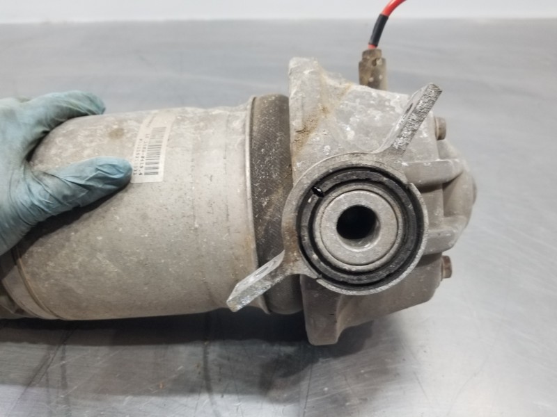 Recambio de amortiguador trasero izquierdo para porsche cayenne (typ 9pa) básico referencia OEM IAM 95533303322 7L5512021BE 9553