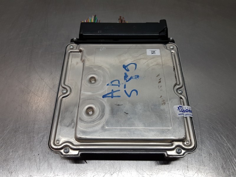 Recambio de centralita motor uce para audi a4 ber. (b8) premium referencia OEM IAM 8K2907115AF 8K2907115L 0261S06180